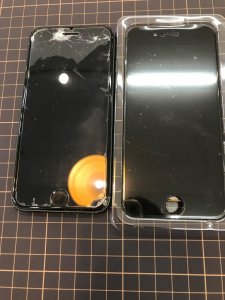 iPhone8 パネル交換