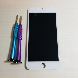 iPhone8plusフロントパネル交換