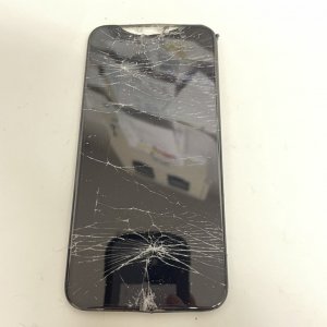 iPhone XS画面割れ パネル交換修理