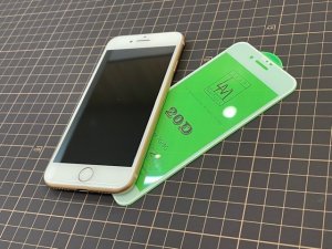 iPhoneSE2 強化ガラス永久保証
