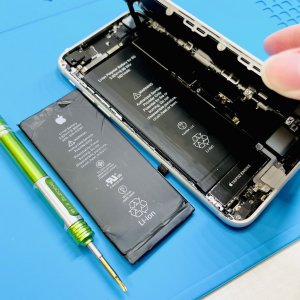 iPhone8 バッテリー交換修理
