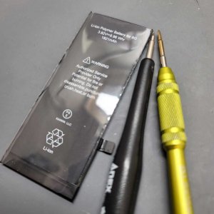 iPhone8 バッテリー交換