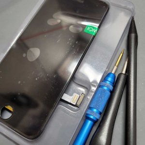 iPhone8 液晶漏れ 液晶交換