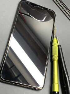 iPhoneXS 液晶交換