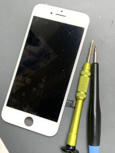iPhone8 ガラスパネル交換