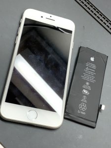 iPhone8 バッテリー交換