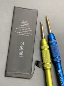 iPhone 初代 SE バッテリー交換