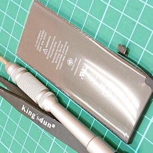iPhone8 バッテリー交換