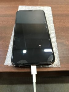 iPhone XS バッテリー