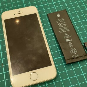 iPhoneSE バッテリー交換