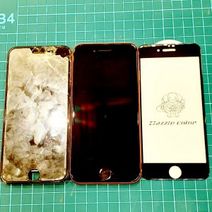 iPhoneSE2 液晶交換 強化ガラス永久保証