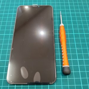 iPhoneXS MAX ガラスパネル交換
