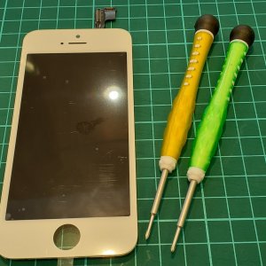 iPhone5S 液晶交換