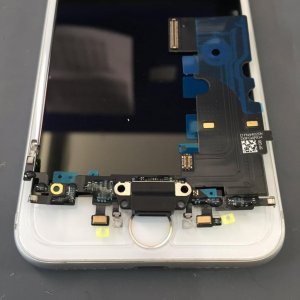iPhone8 ライトニング修理