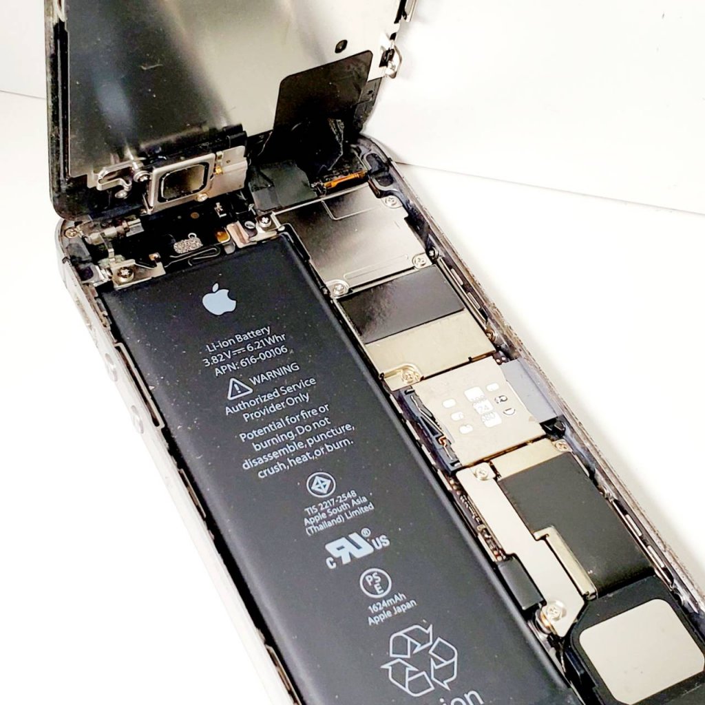 iPhone SE バッテリー交換