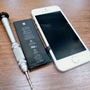 iPhoneSE バッテリー交換修理