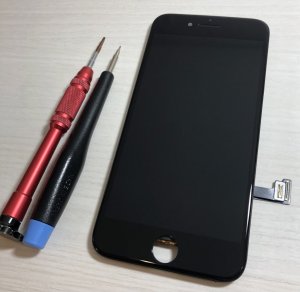 iPhone8フロントパネル交換