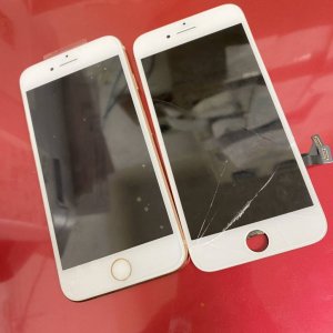 iPhone 8 パネル交換