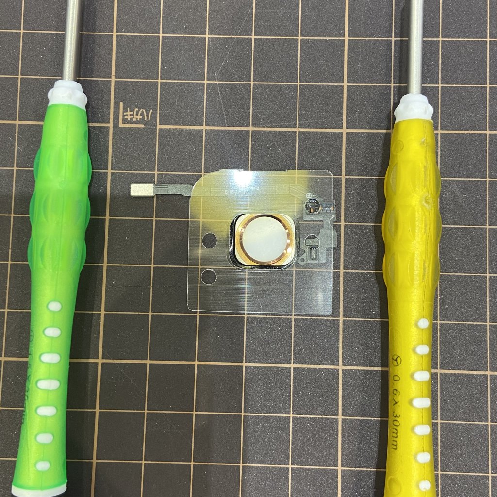 iPhoneSE ホームボタン修理