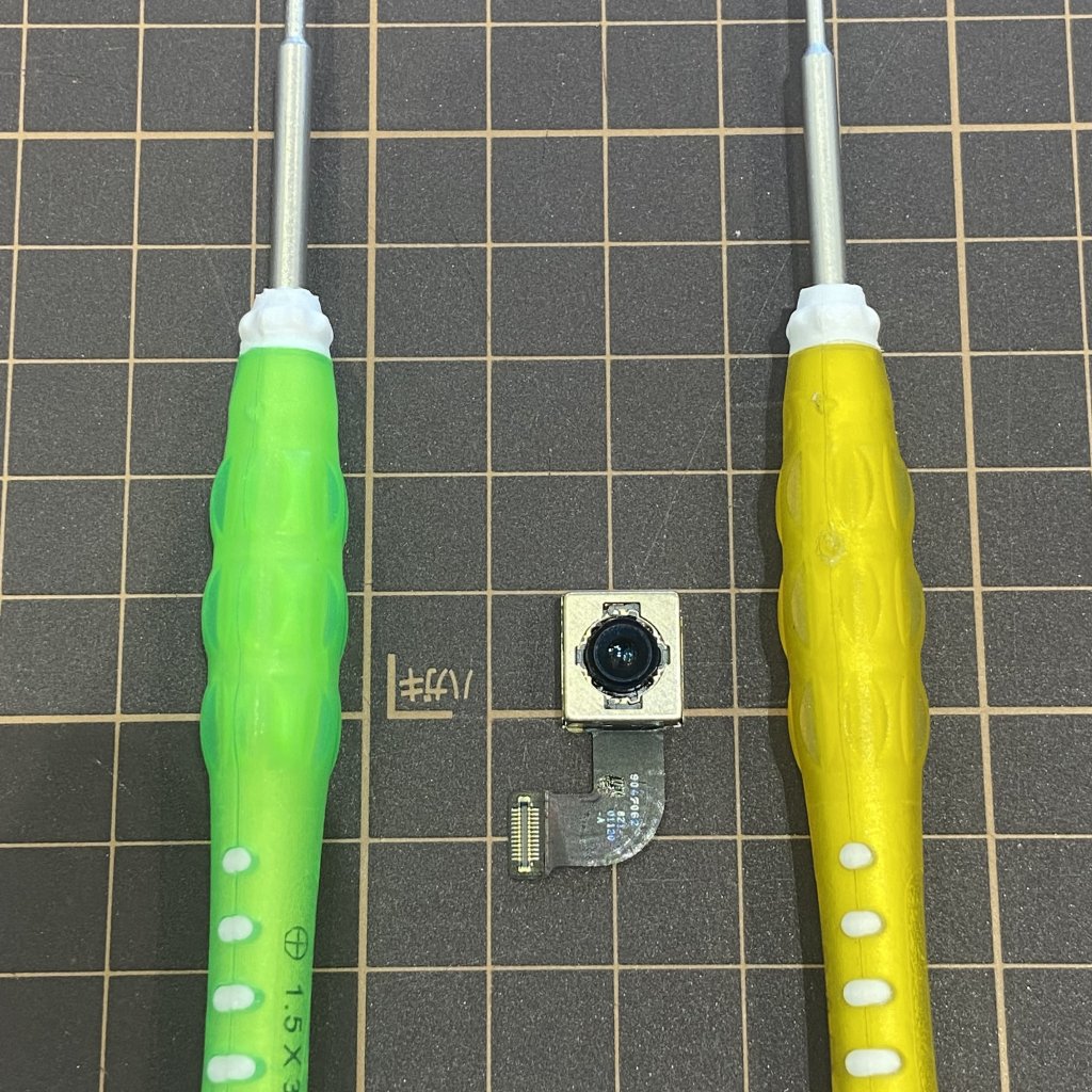iPhone8 アウトカメラ交換