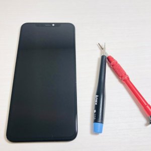 iPhone11ProMax 液晶パネル交換