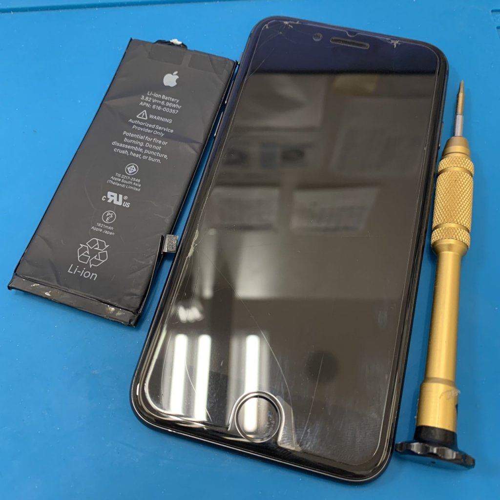 iPhone8バッテリー交換修理