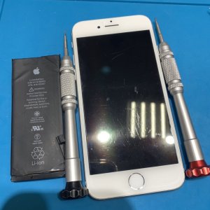iPhone 8 バッテリー 交換修理