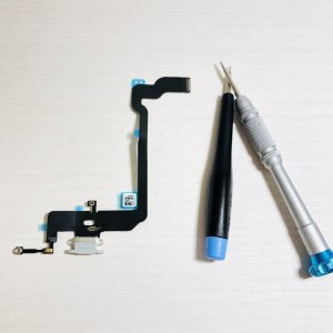 iPhoneXSライトニング交換