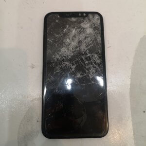 iPhone XR パネル修理