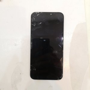 iPhone X パネル修理