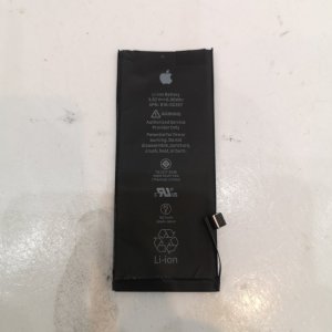 iPhone 8 バッテリー交換