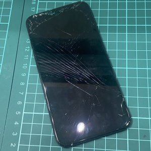 iPhoneパネル交換