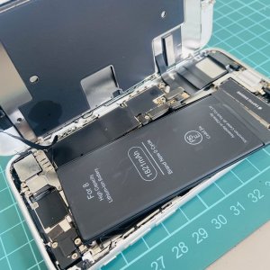 iPhone8 バッテリー交換