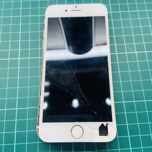 iPhone６S パネル交換