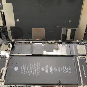 iPhone 8 水没修理