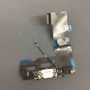 iPhone7 ライトニング交換
