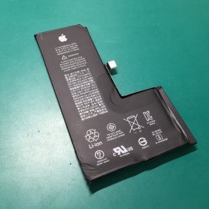 iPhoneXS バッテリー交換　