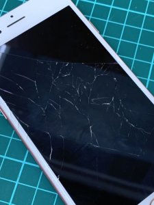 iPhone7　パネル交換　強化ガラス永久保証　ヒビ割れ　画面割れ