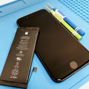 iPhone8バッテリー交換修理