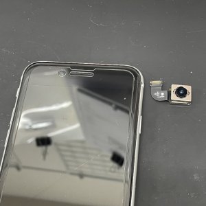 iphoneSE第二世代 アウトカメラ交換