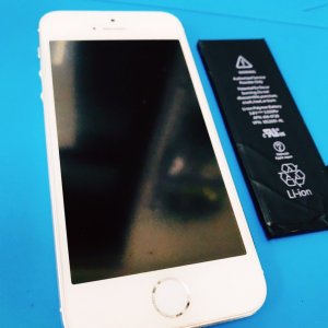 iPhone5S バッテリー交換
