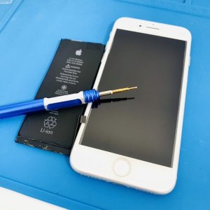 iPhone8 バッテリー交換修理