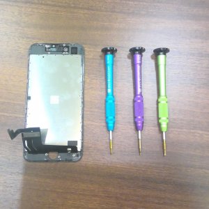 iPhoneSE2パネル交換