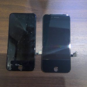 iPhone8パネル交換
