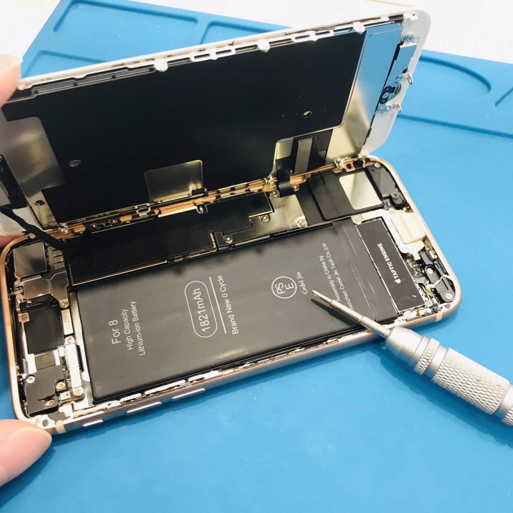 iPhone8 バッテリー交換修理