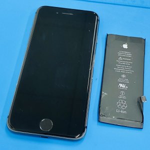 iPhone8バッテリー交換修理