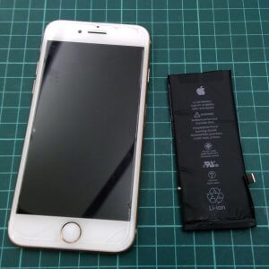 iPhone8　バッテリー交換