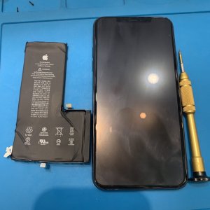 iPhone11ProMaxバッテリー交換修理
