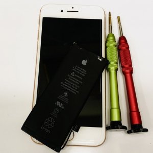 iPhone8　バッテリー交換修理