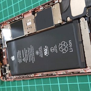 iPhone6S バッテリー交換